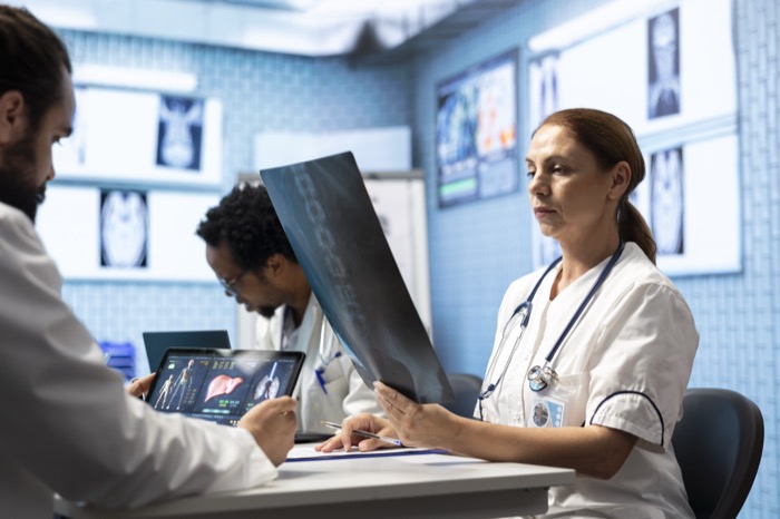 RadPro expert radiologist team analysing X-rays