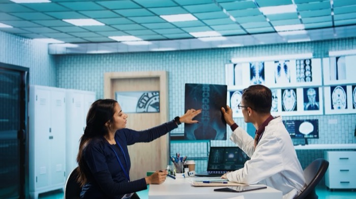 RadPro Teleradiology — radiologists reviewing a diagnostic scan